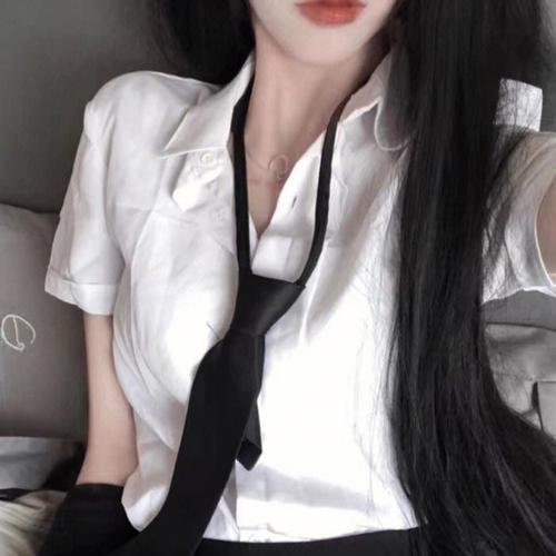 穿越成保洁，我和CEO赢麻了